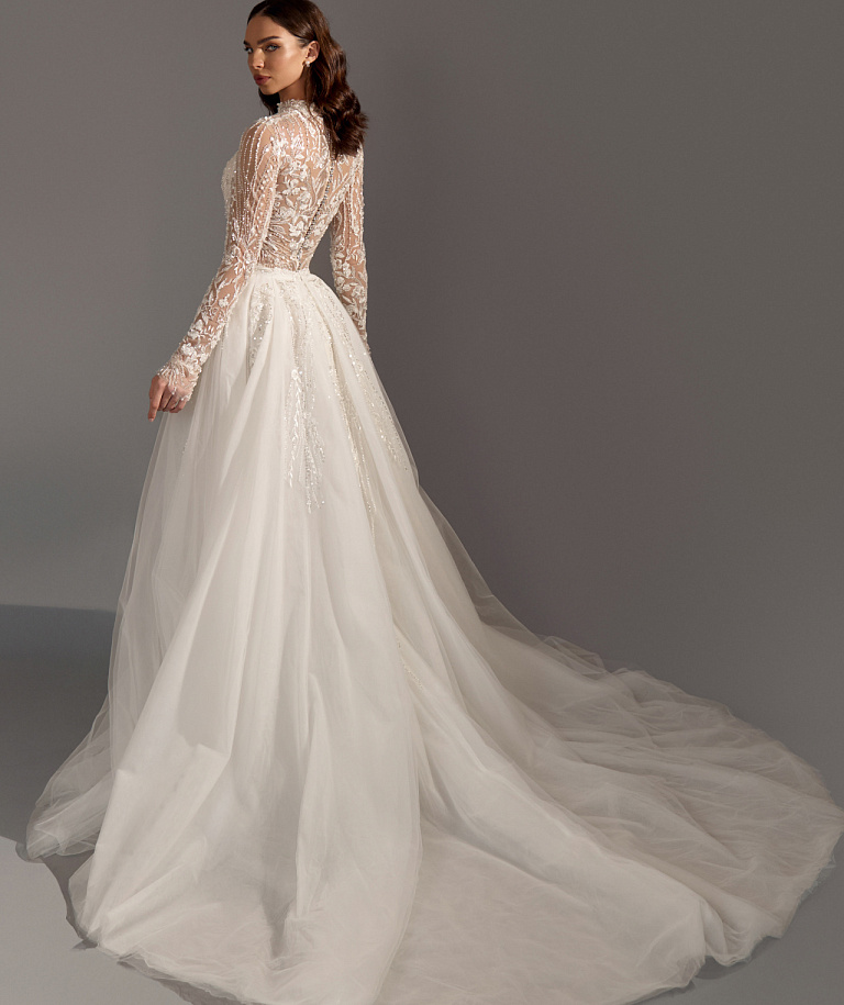 Закрытое кружевное свадебное платье русалка расшитое стеклярусом