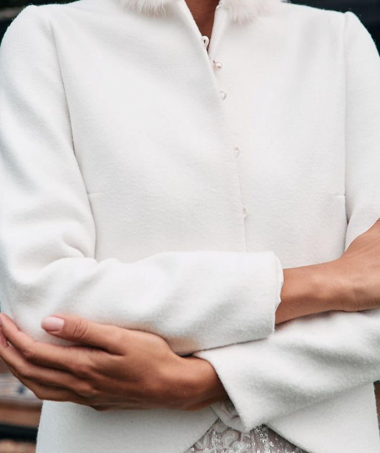 Удлиненный свадебный жакет