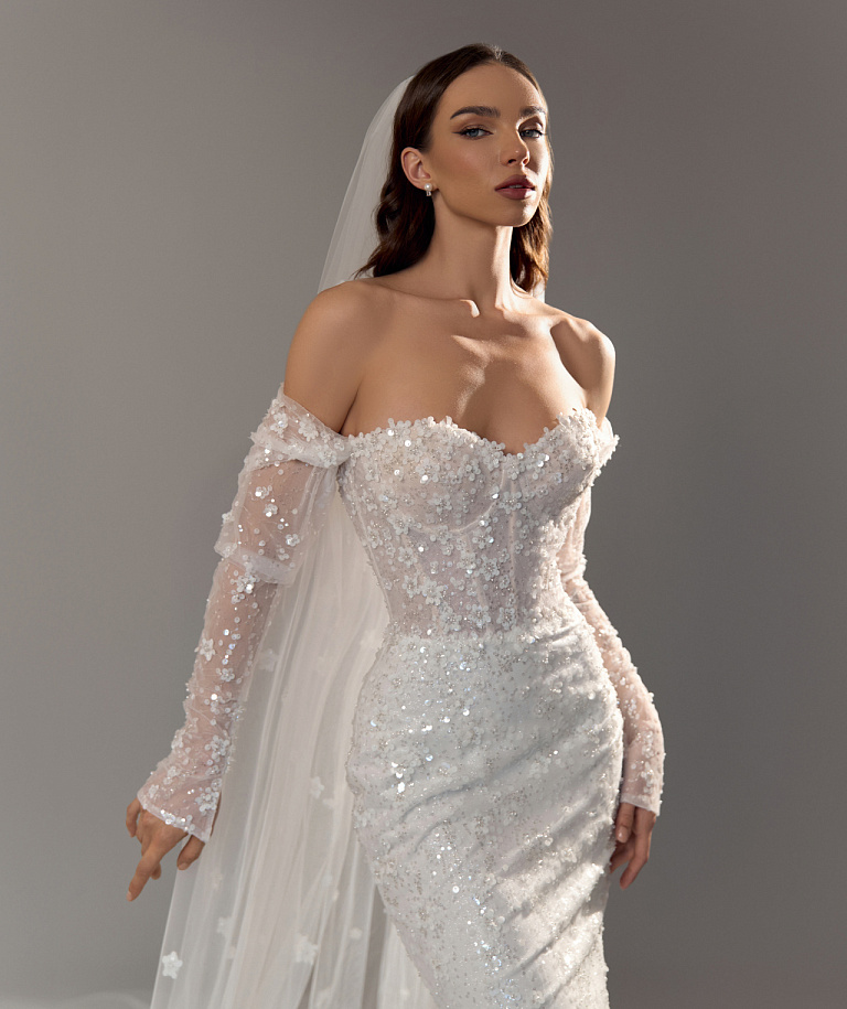 Роскошное свадебное платье рыбка в цветочном кружеве