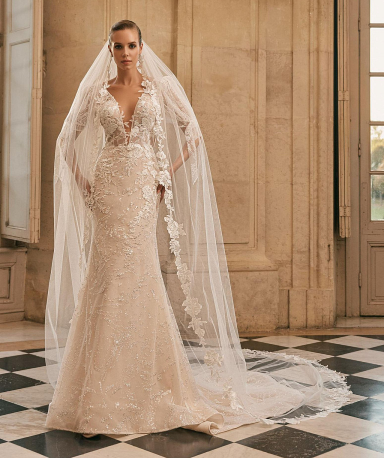 Длинная кружевная фата испанка