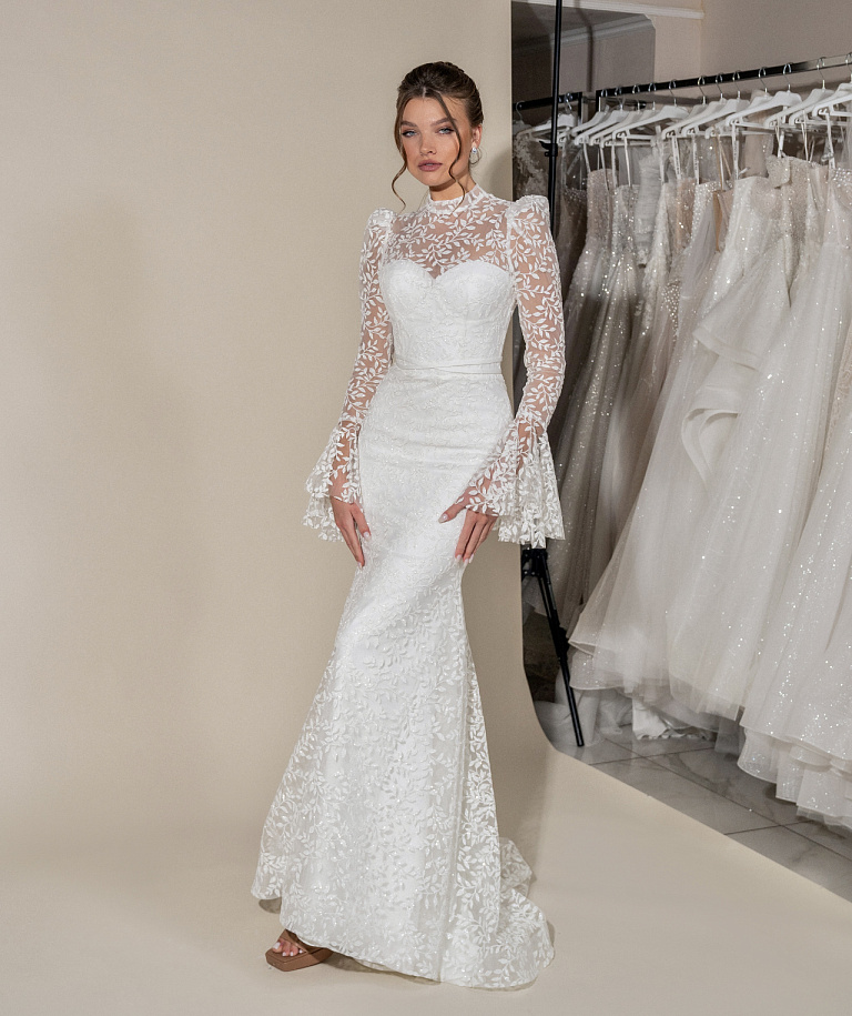 Кружевное свадебное платье рыбка с рукавчиками клёш