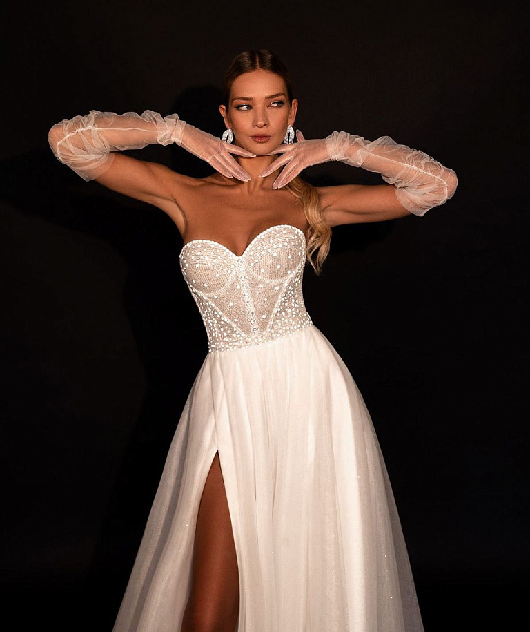 Свадебные перчатки из фатина