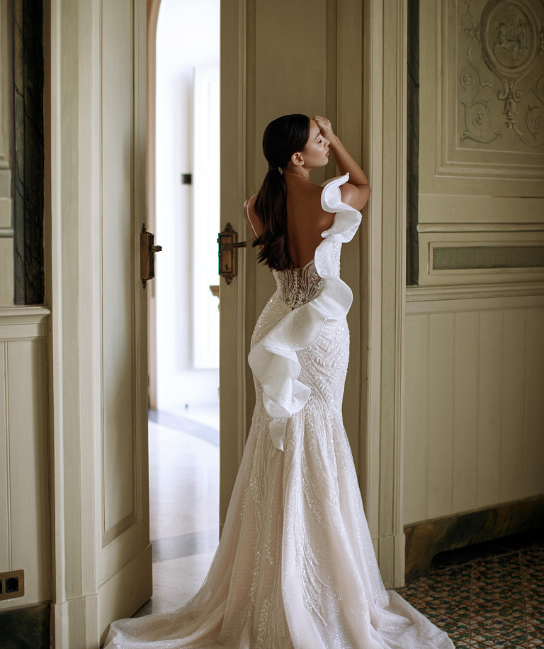 Свадебное платье русалка расшитое бисером