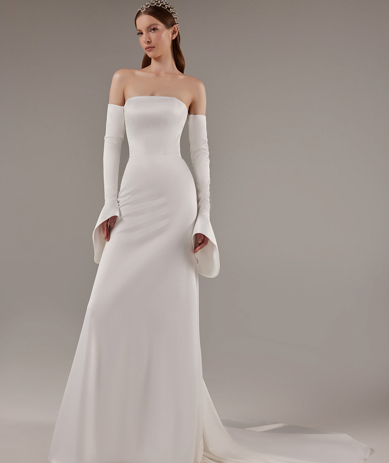 Русалка из атласа-стрейчас со съемными рукавами-клешь