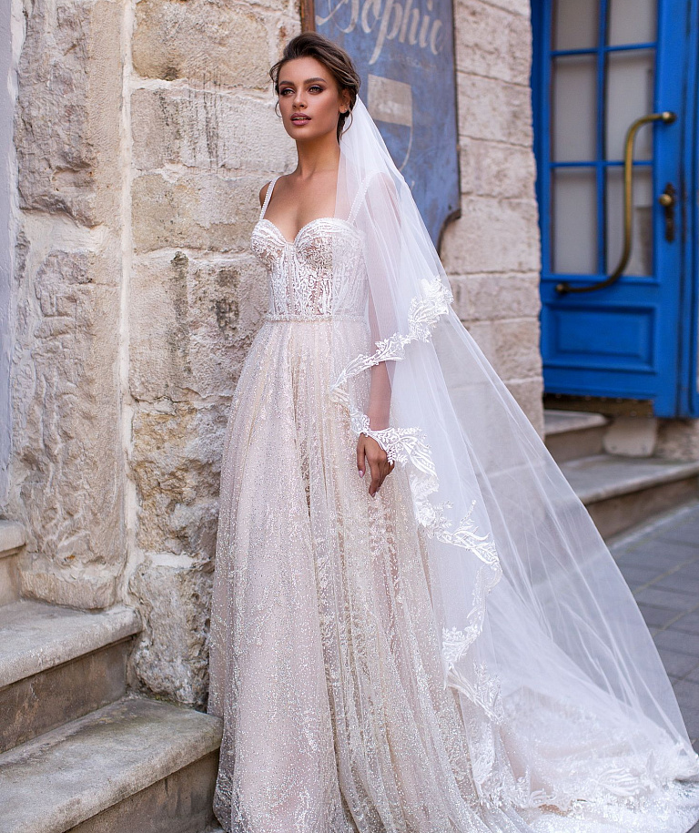 Двухъярусная кружевная фата