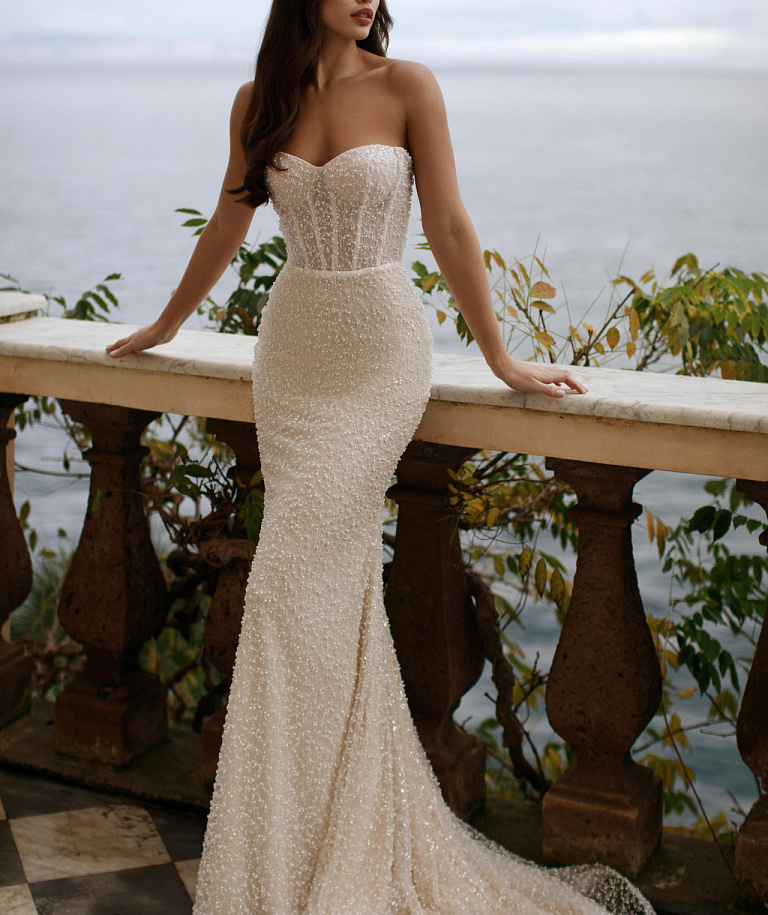 Роскошная русалка, расшитая бисером и жемчужинами