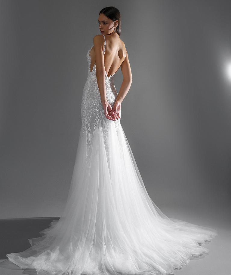 Роскшное свадебное платье рыбка с открытой спиной