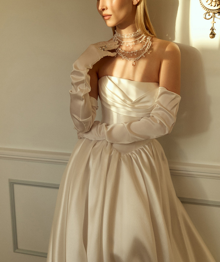 Свадебное платье в стиле принцесса из микадо