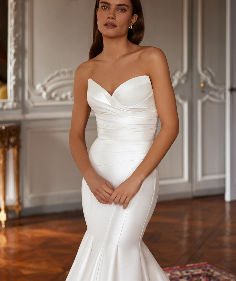 Лаконичная русалка из благороного микадо