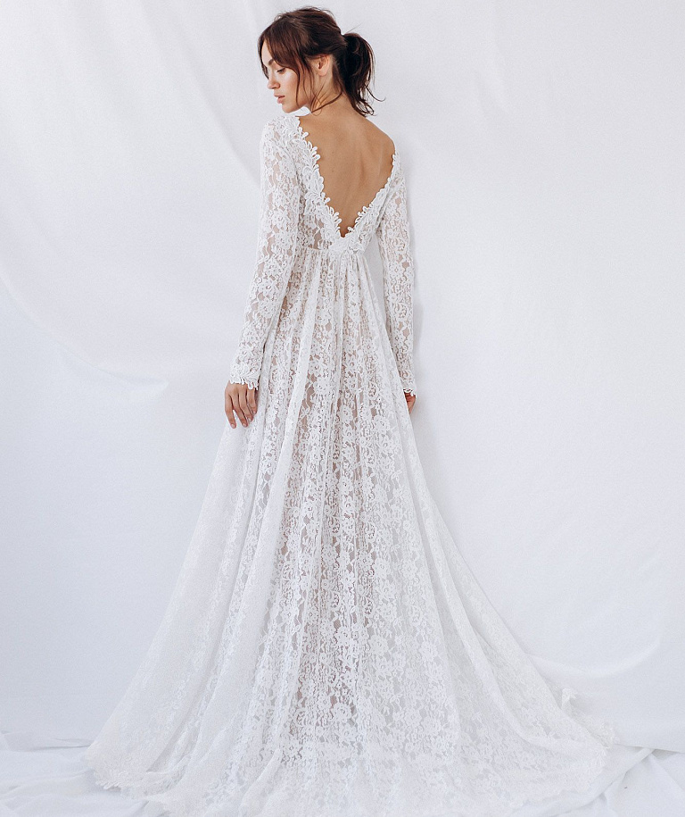 Кружевной пеньюар с рукавами