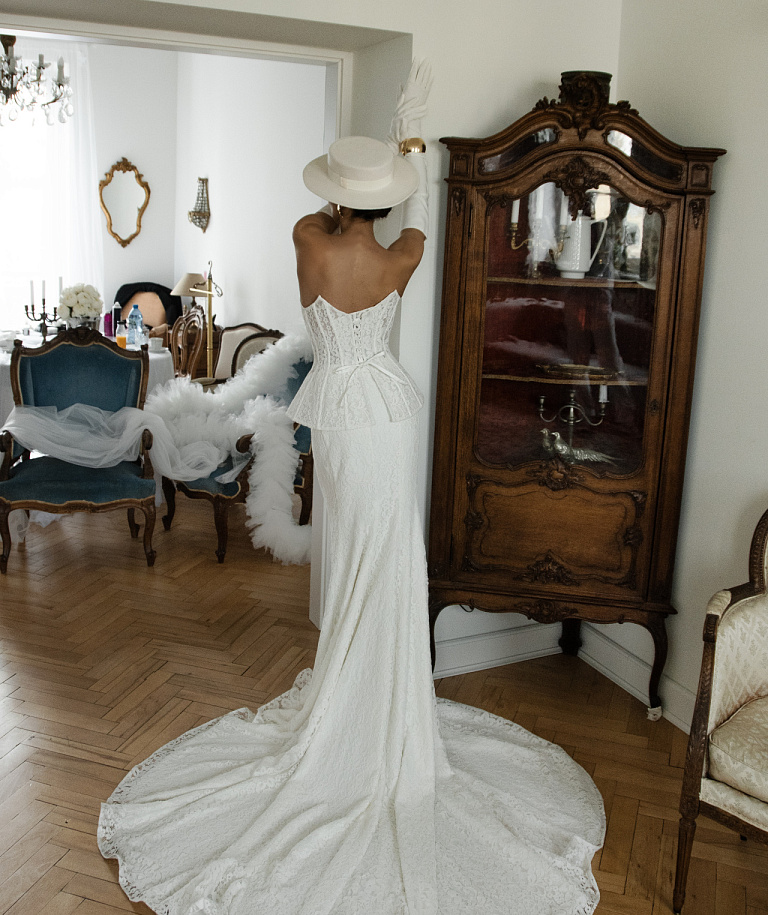 Кружевной свадебный комплект из корсета и юбки