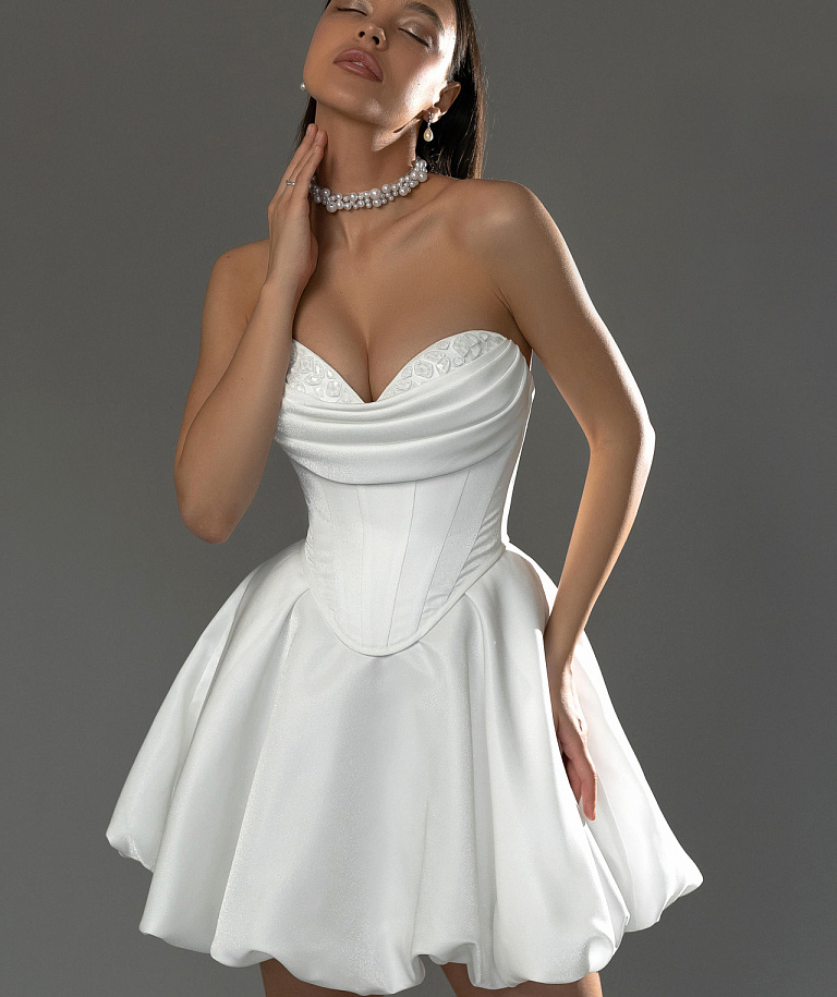 Свадебный комплект из мини юбки и корсета