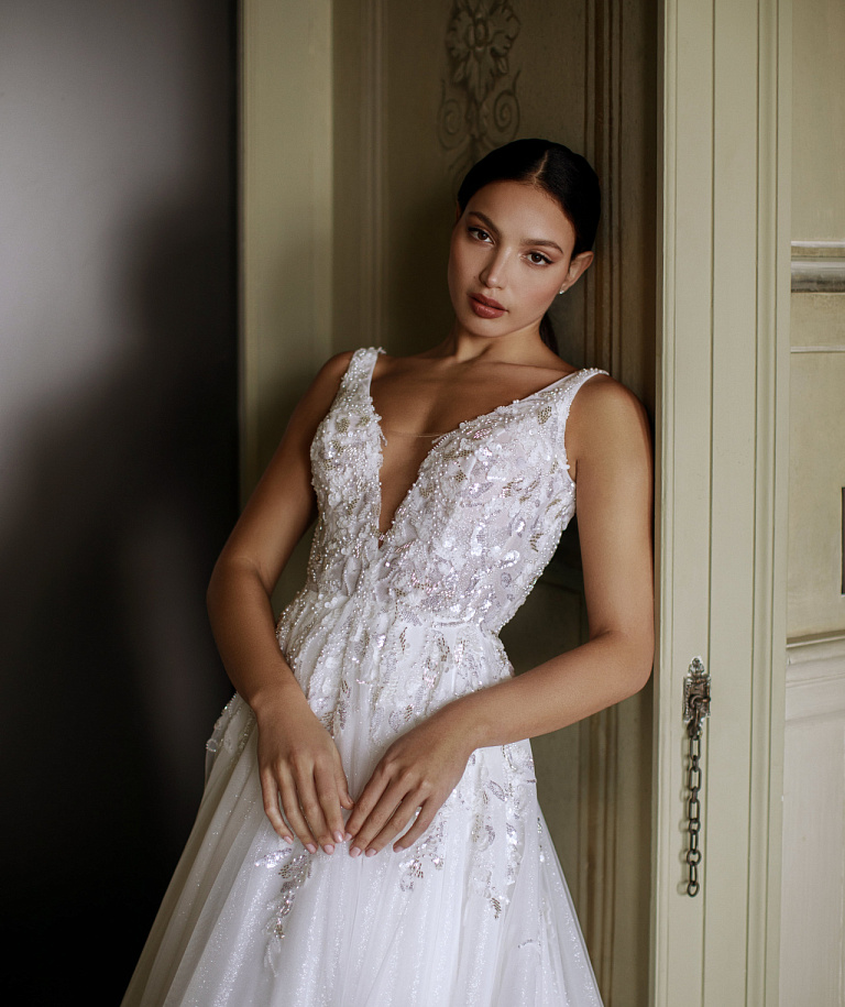 Свадебное платье с красивым корсетом