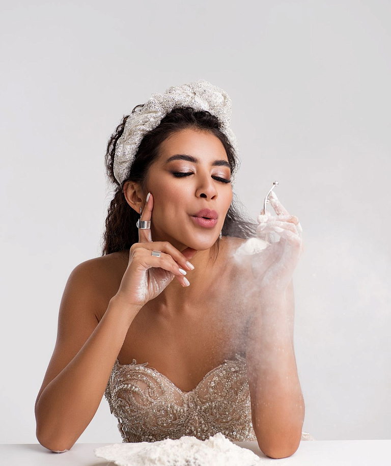 Ободок с узлом из глиттера