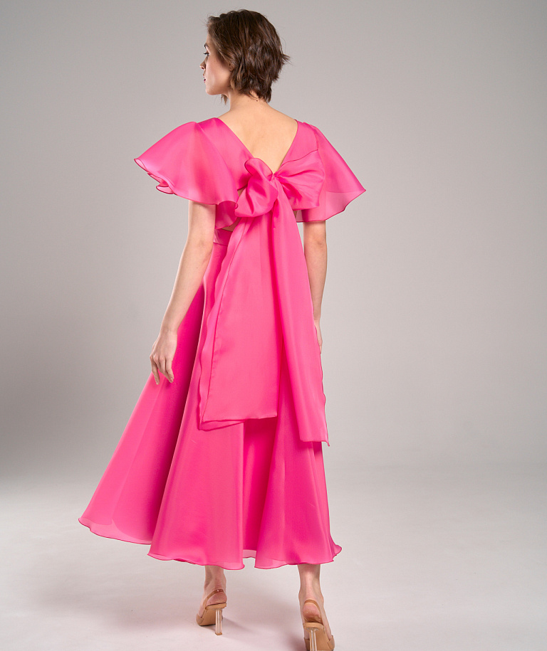 Вечернее свадебное платье в цвете фуксия