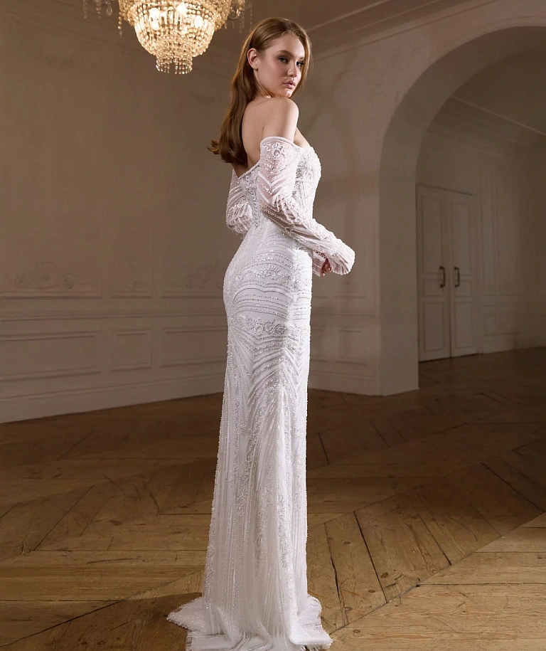 Свадебное платье с открытыми плечами и рукавами из роскошного кружева