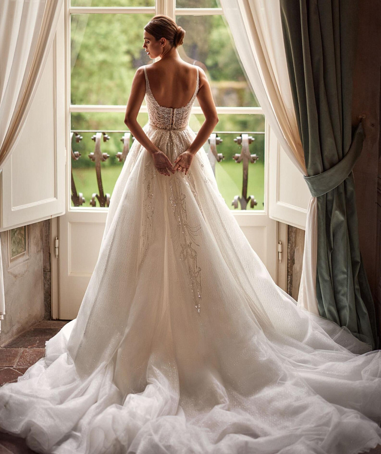 роскошное свадебное платье рыбка со съемным