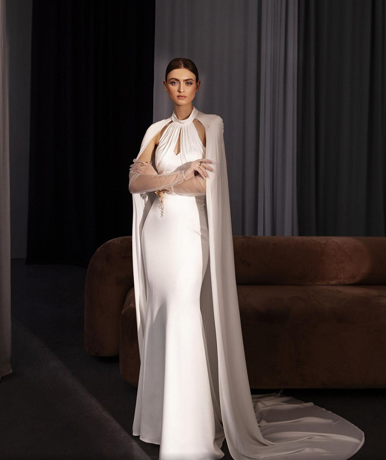 Облегающее свадебное платье из шёлк сатина