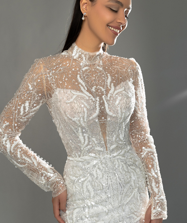 Русалка полностью расшитая мерцающей пайеткой