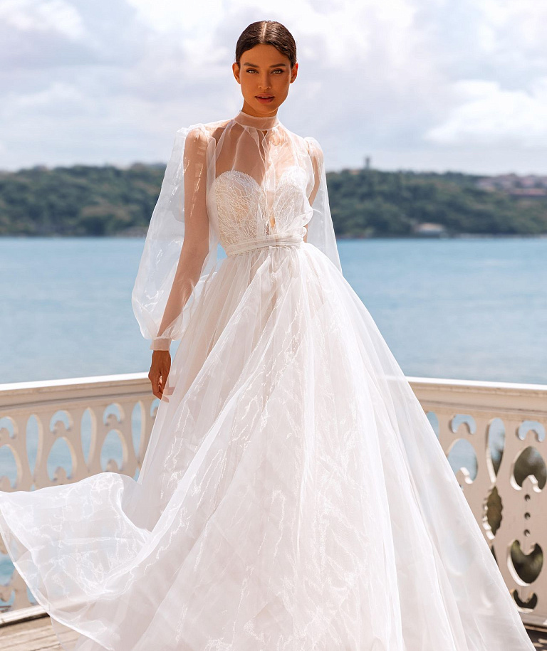 Соблазнительное свадебное платье