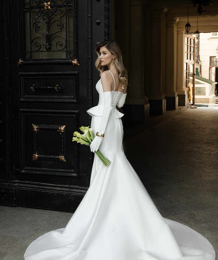 Стильный свадебный комплект из ткани микадо 