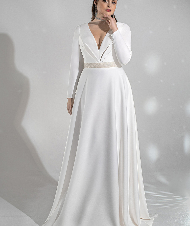 Лаконичное свадебное платье с рукавами плюс сайз