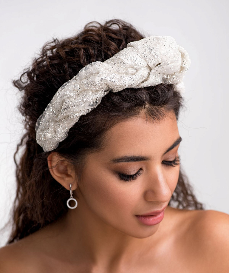 Ободок с узлом из глиттера