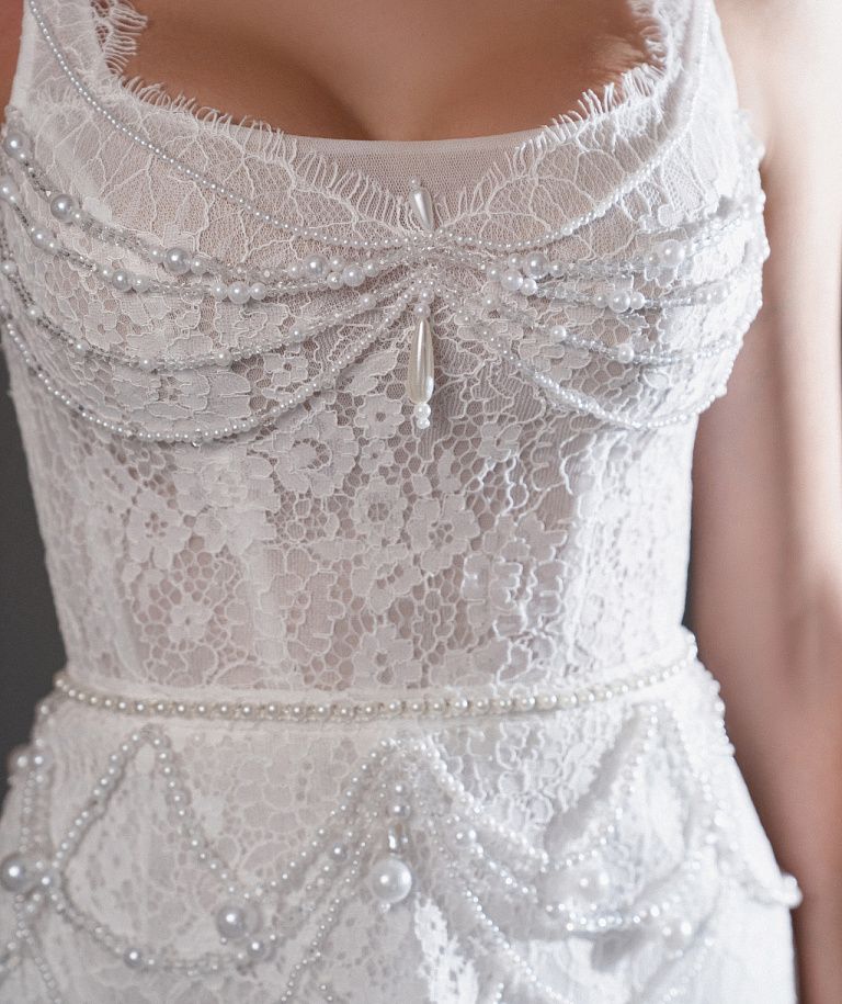 Кружевное свадебное платье рыбка со съемной баской