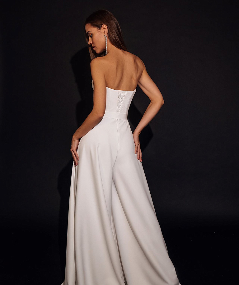 Свадебный комбинезон с широкими штанинами