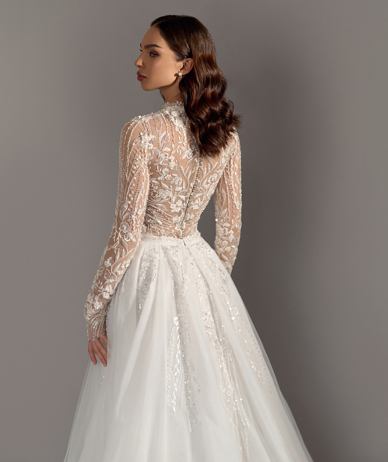 Закрытое кружевное свадебное платье русалка расшитое стеклярусом