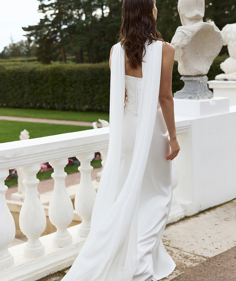 Комплект из атласного корсета с драпировкой и юбкой