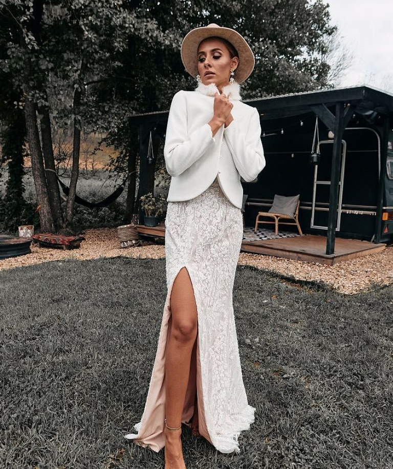 Удлиненный свадебный жакет