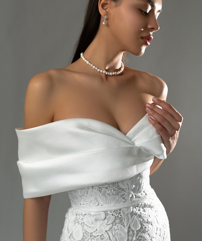 Роскошная кружевная русалка со съемным шлейфом