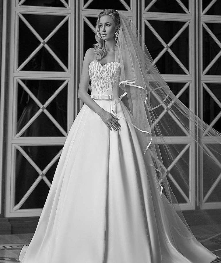 Свадебная фата с атласной лентой