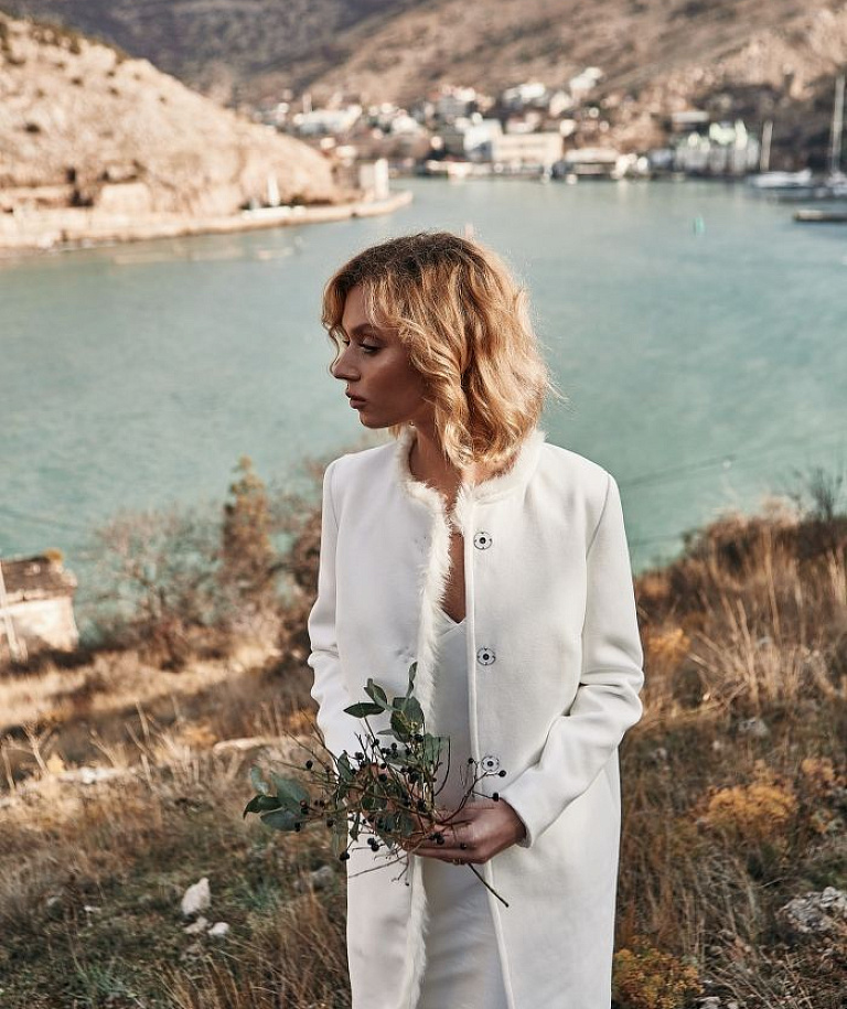 Свадебное пальто с мехом