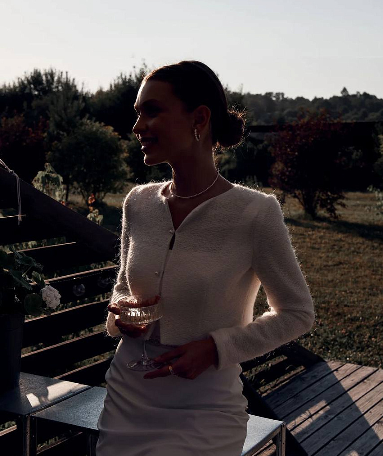 Шерстяной жакет с жемчужными пуговицами