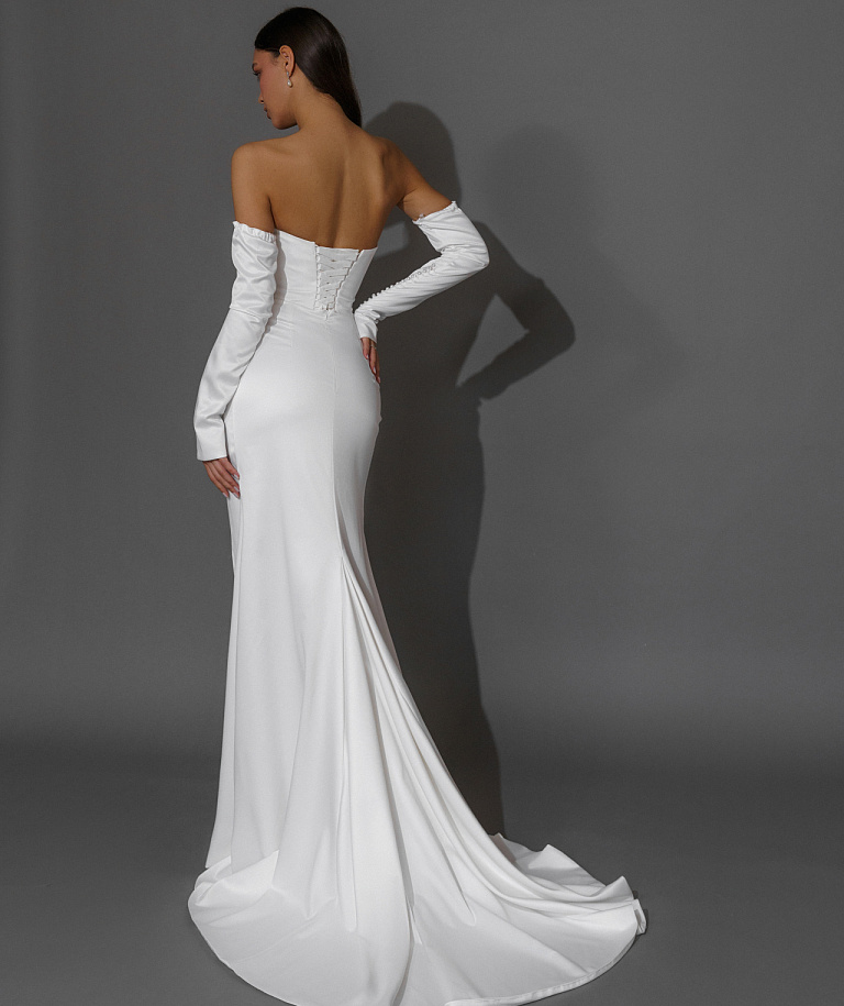 Атласное свадебное платья русалка с разрезом от бедра