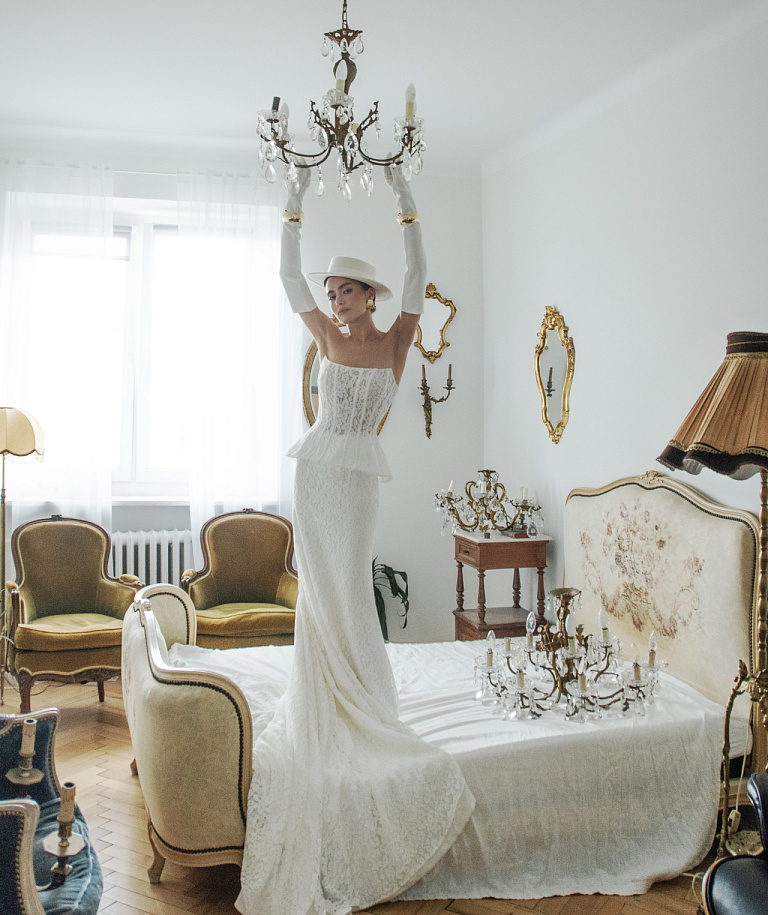 Кружевной свадебный комплект из корсета и юбки