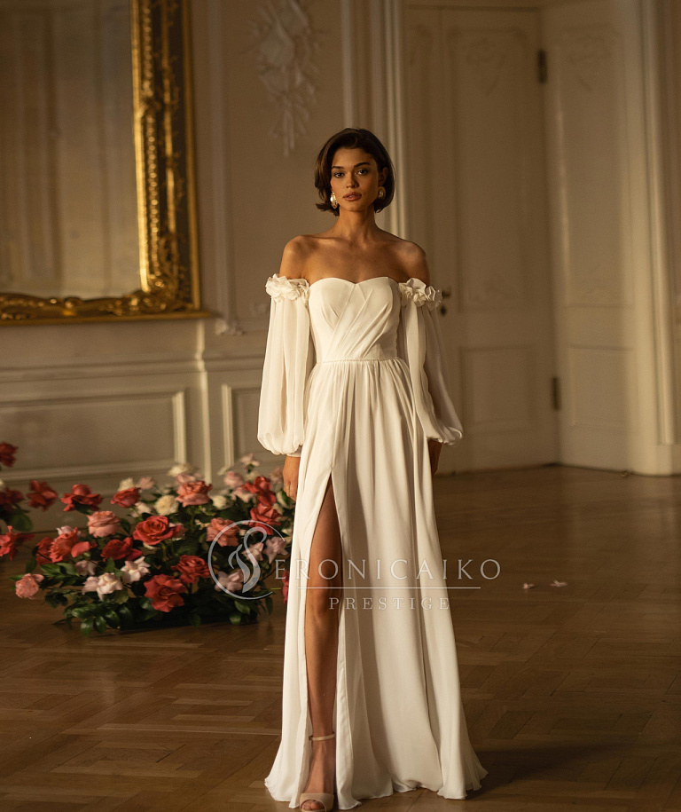 Свадебное платье из шифона с объемными рукавчиками