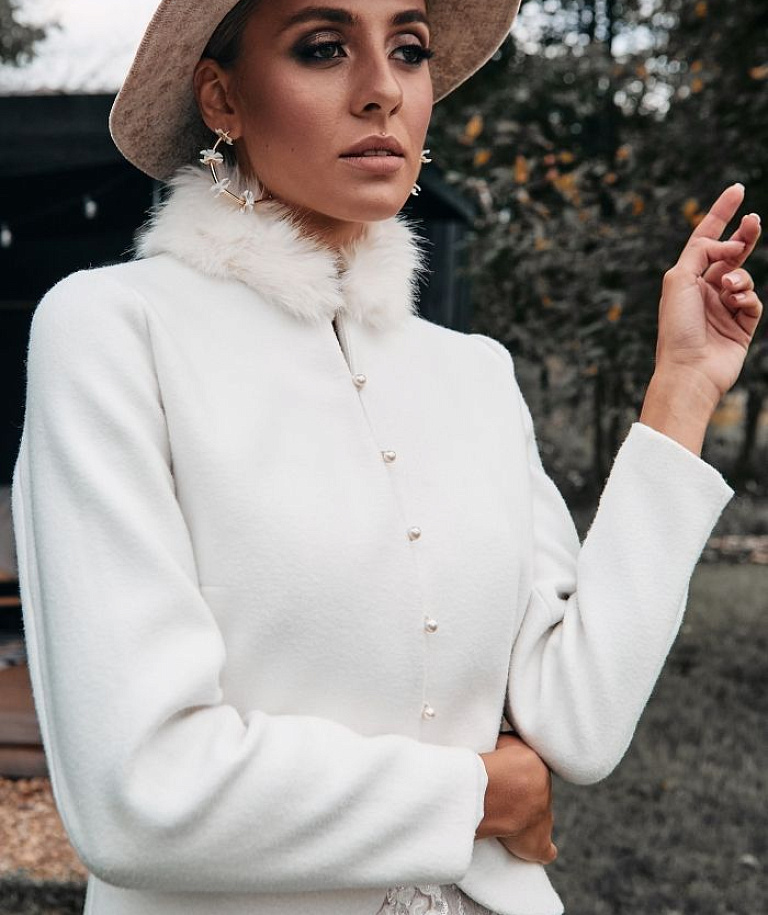 Удлиненный свадебный жакет