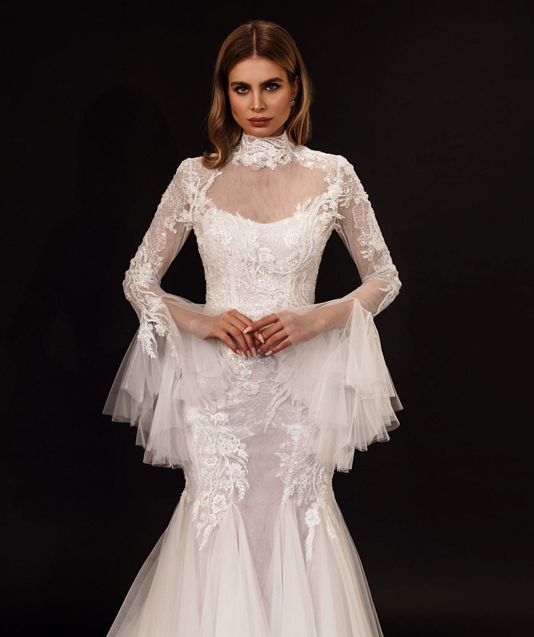 Роскошная русалка под горлышко