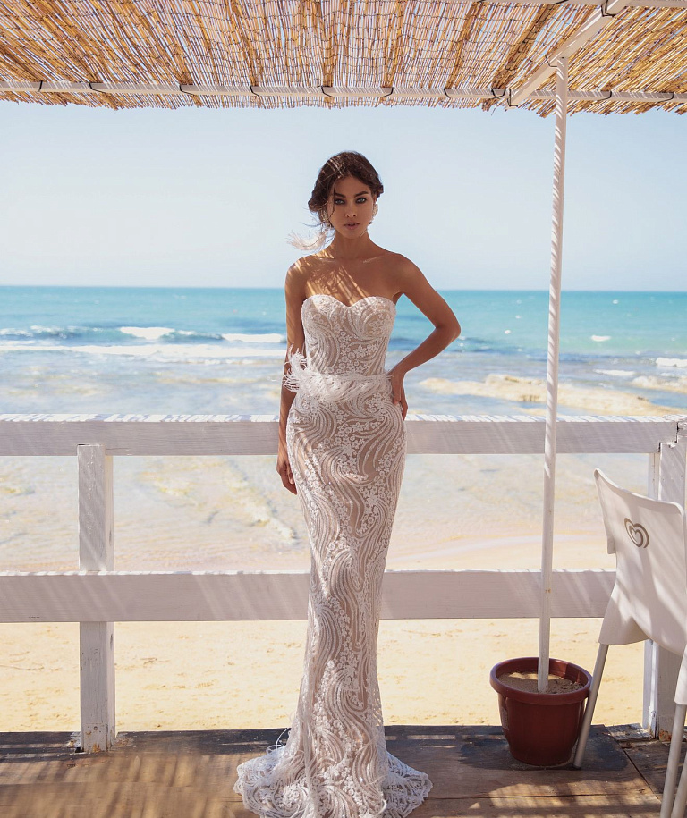 Свадебное платье русалка цвета капучино