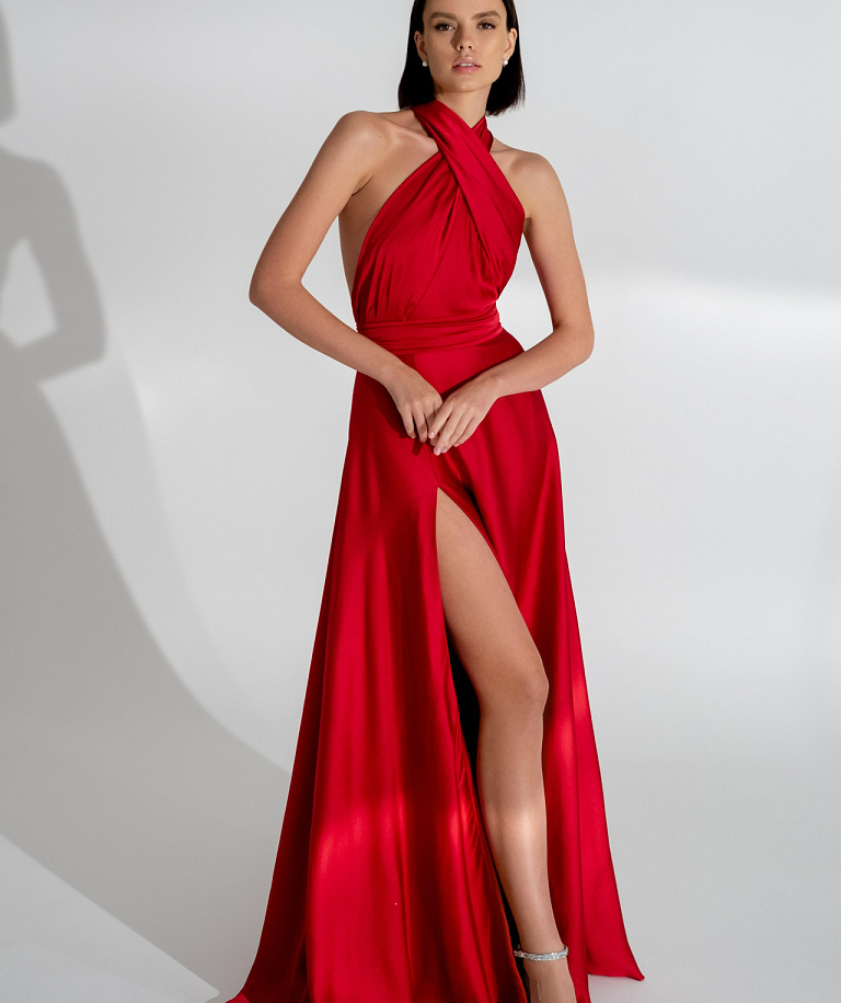 Шелковое вечернее платье рубинового цвета