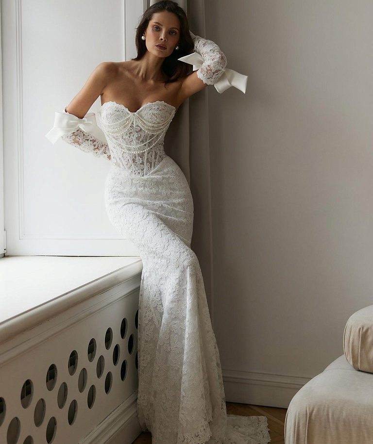 Кружевная русалка с митенками