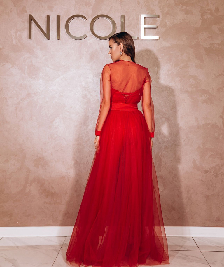 Красный женский комбинезон