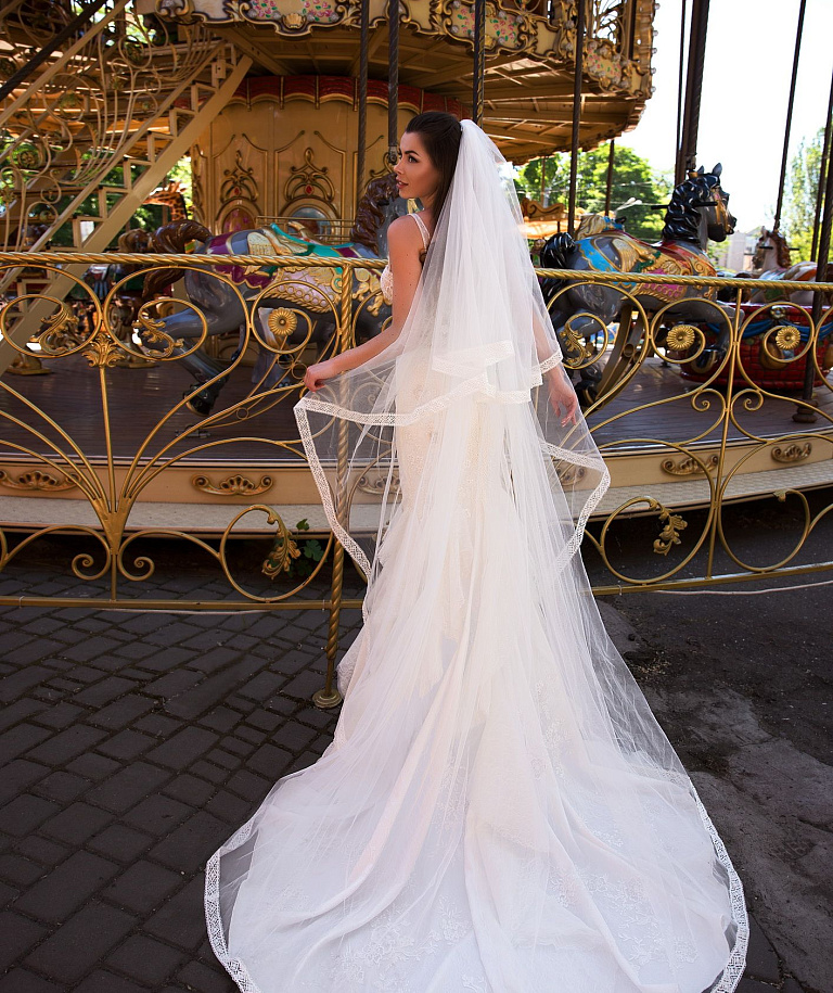 Свадебная фата с этническим кружевом